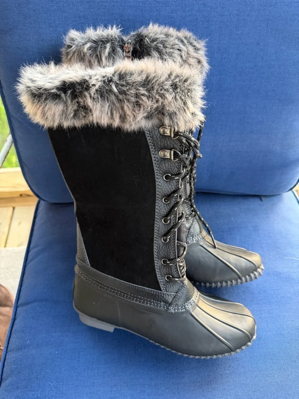 Sporto Black Faux Fur Lace-Up Winter Rain Boots